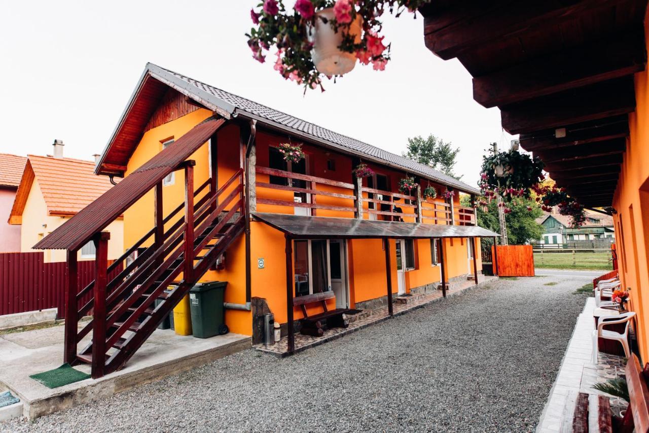 Iris Panzio Hotel Praid Exterior foto