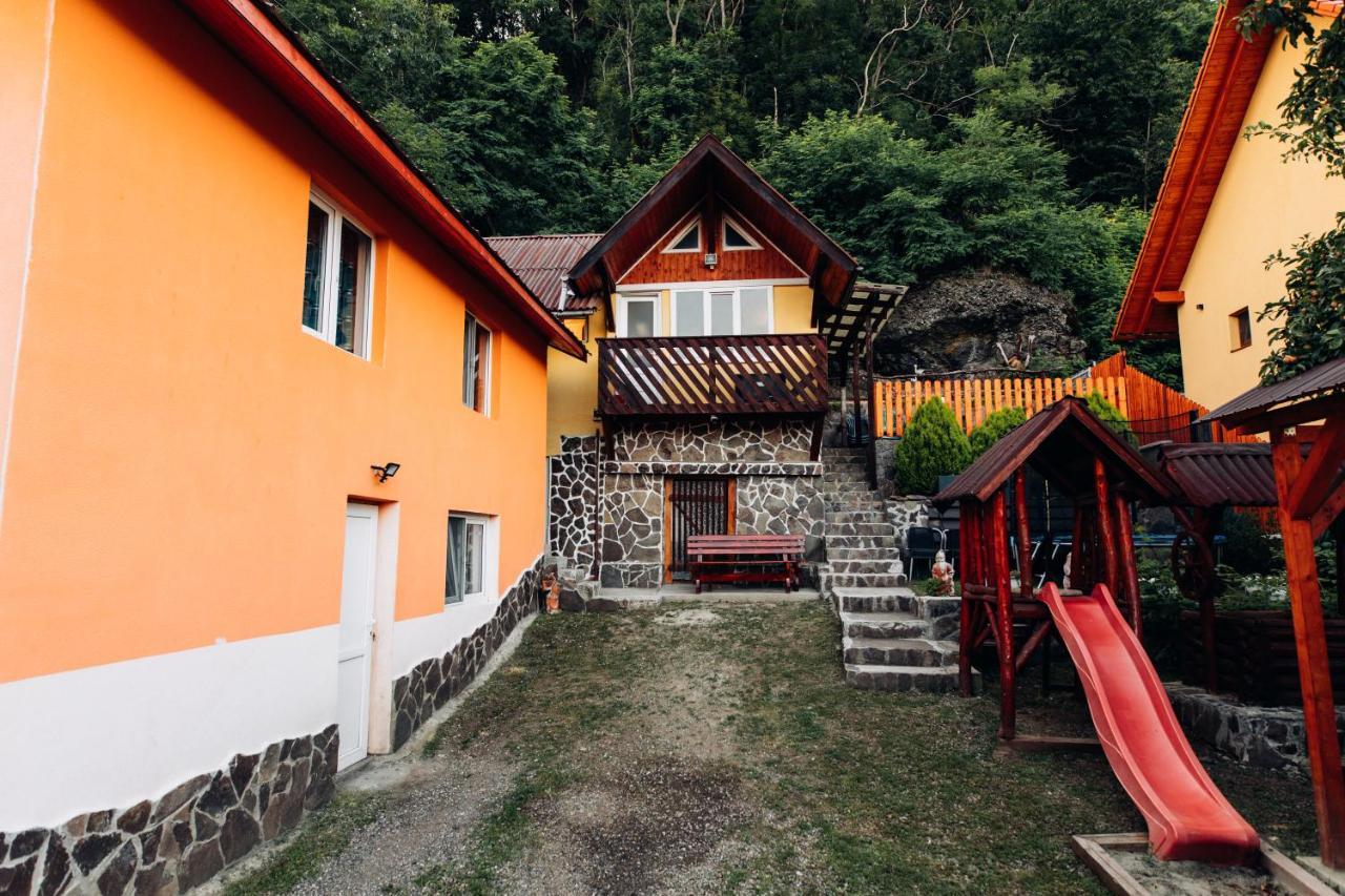 Iris Panzio Hotel Praid Exterior foto